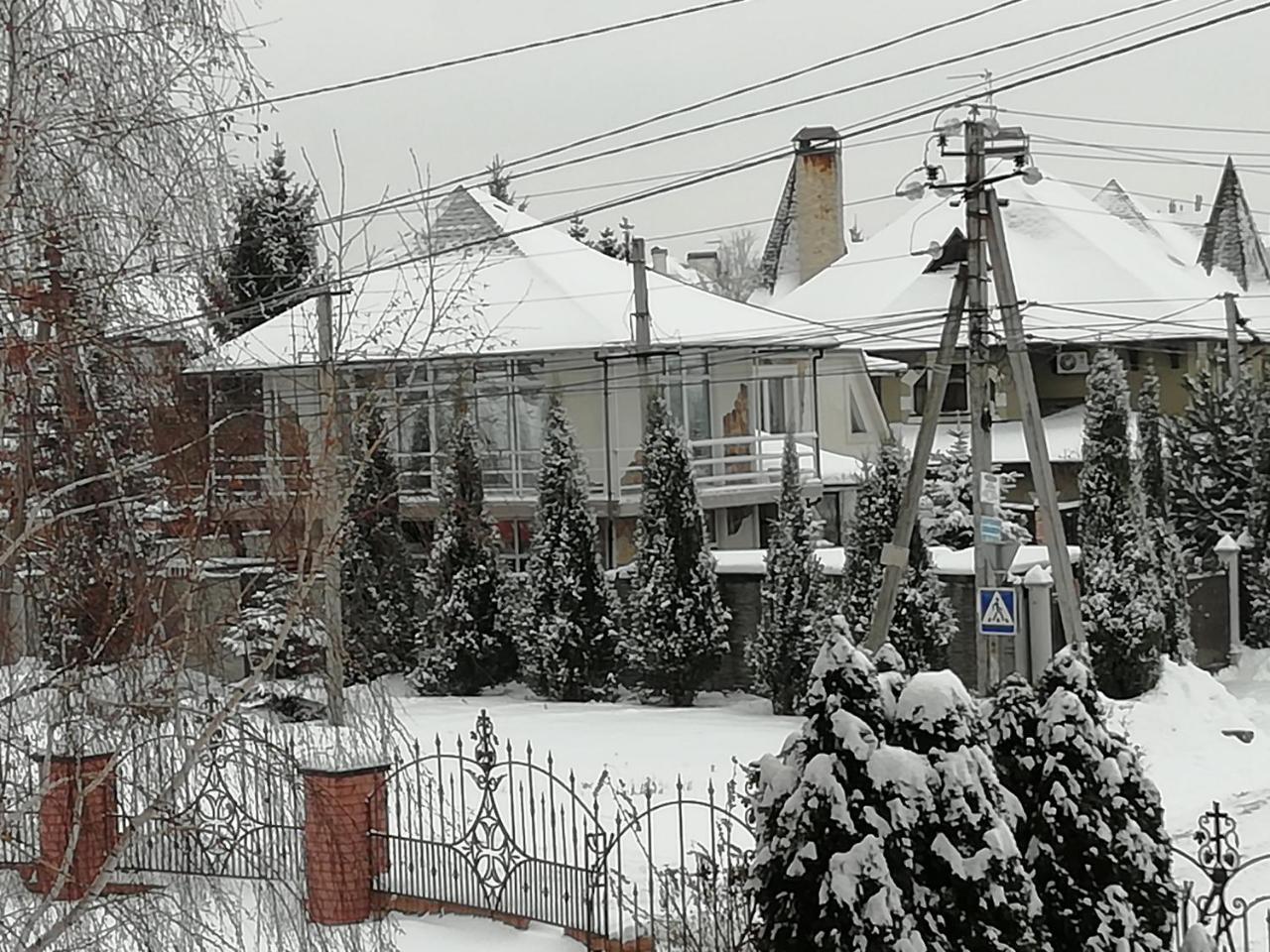 Petropavlovskaya BorshchagovkaТownhouse 84别墅 外观 照片